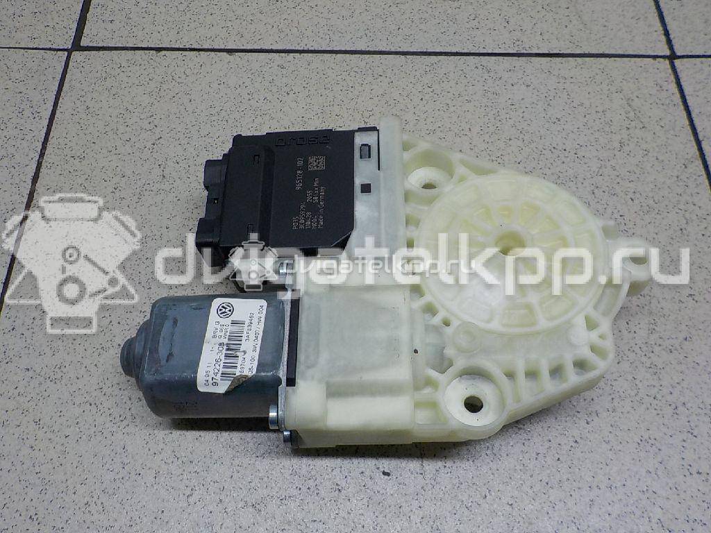 Фото Моторчик стеклоподъемника  3C0959704VW4 для vw Passat [B7] {forloop.counter}}