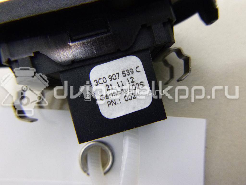 Фото Датчик  3C0907539C для vw Passat [B7] {forloop.counter}}