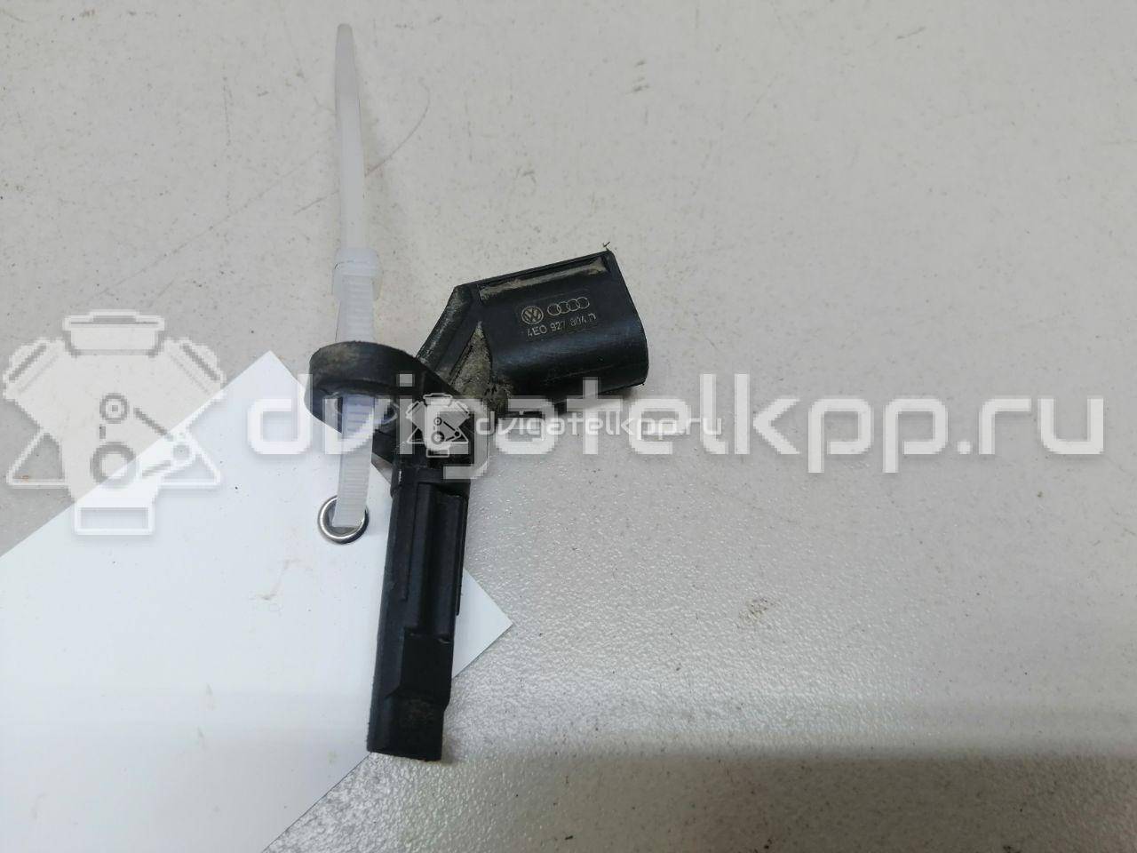 Фото Колпачок  4E0927804D для Volkswagen Phaeton 3D / Golf {forloop.counter}}