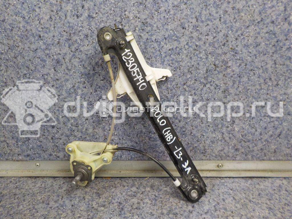 Фото Стеклоподъемник механ. задний левый  6Q4839461D для Volkswagen Polo / Golf {forloop.counter}}