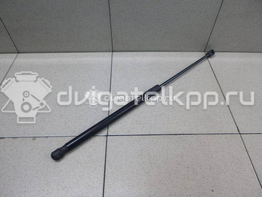 Фото Амортизатор двери багажника  6R6827550A для Volkswagen Polo / Jetta {forloop.counter}}