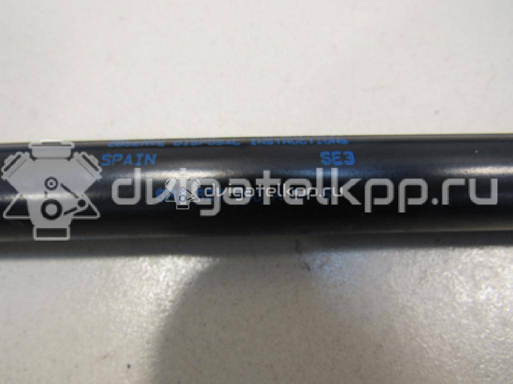 Фото Амортизатор двери багажника  6R6827550A для Volkswagen Polo / Jetta {forloop.counter}}