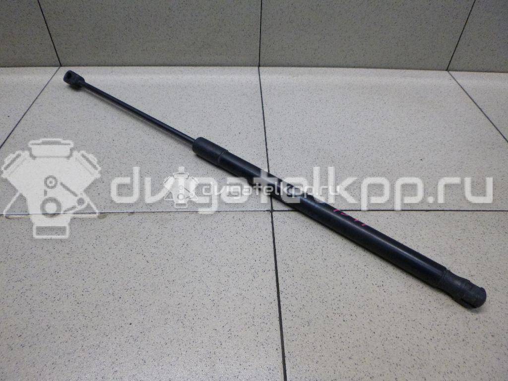 Фото Амортизатор двери багажника  6R6827550A для Volkswagen Polo / Jetta {forloop.counter}}