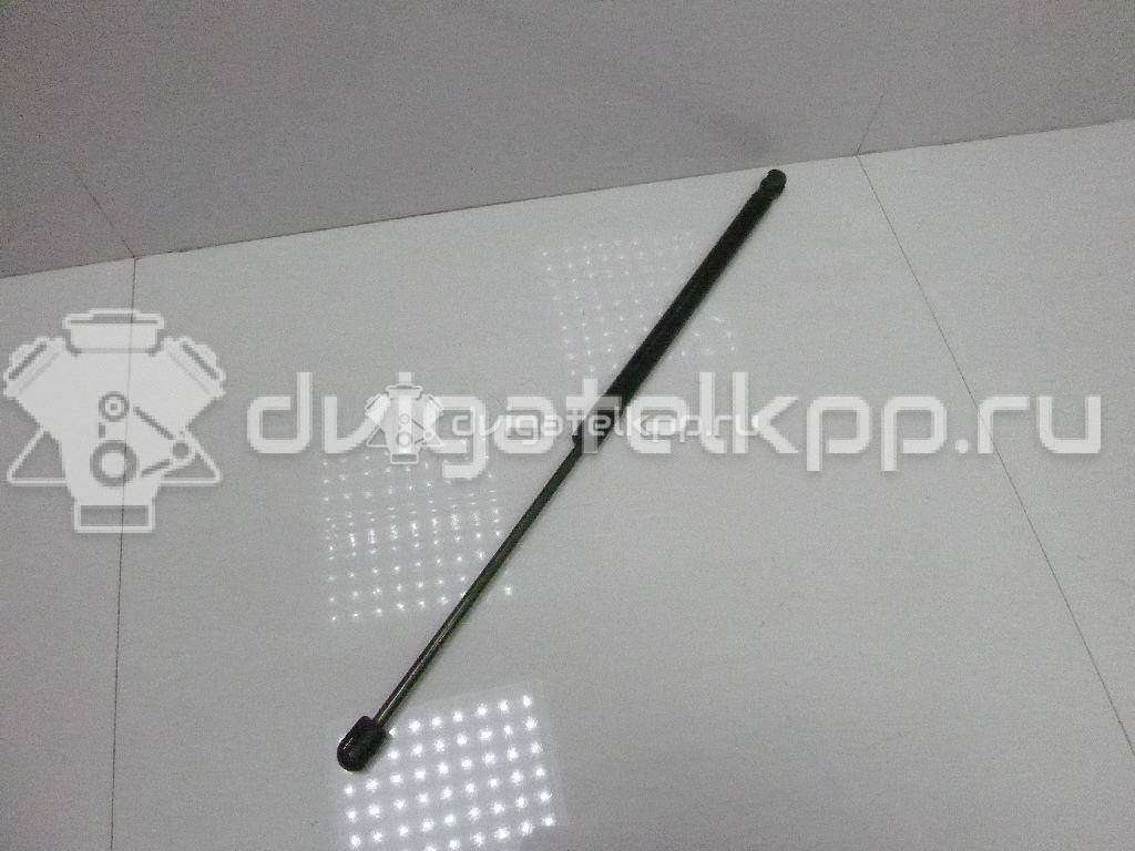 Фото Амортизатор двери багажника  6R6827550A для Volkswagen Polo / Jetta {forloop.counter}}