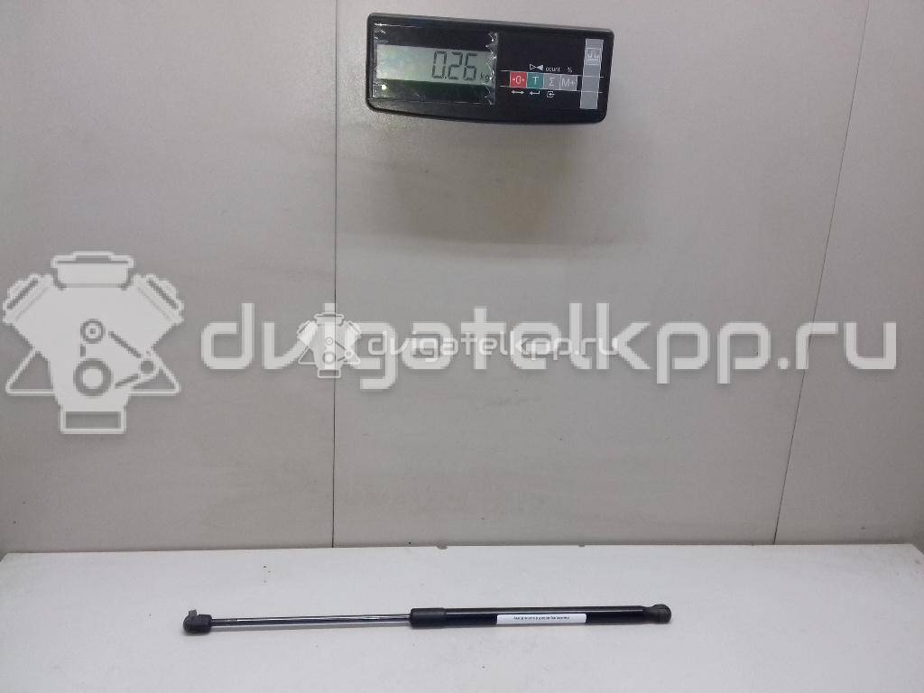 Фото Амортизатор двери багажника  6R6827550A для Volkswagen Polo / Jetta {forloop.counter}}