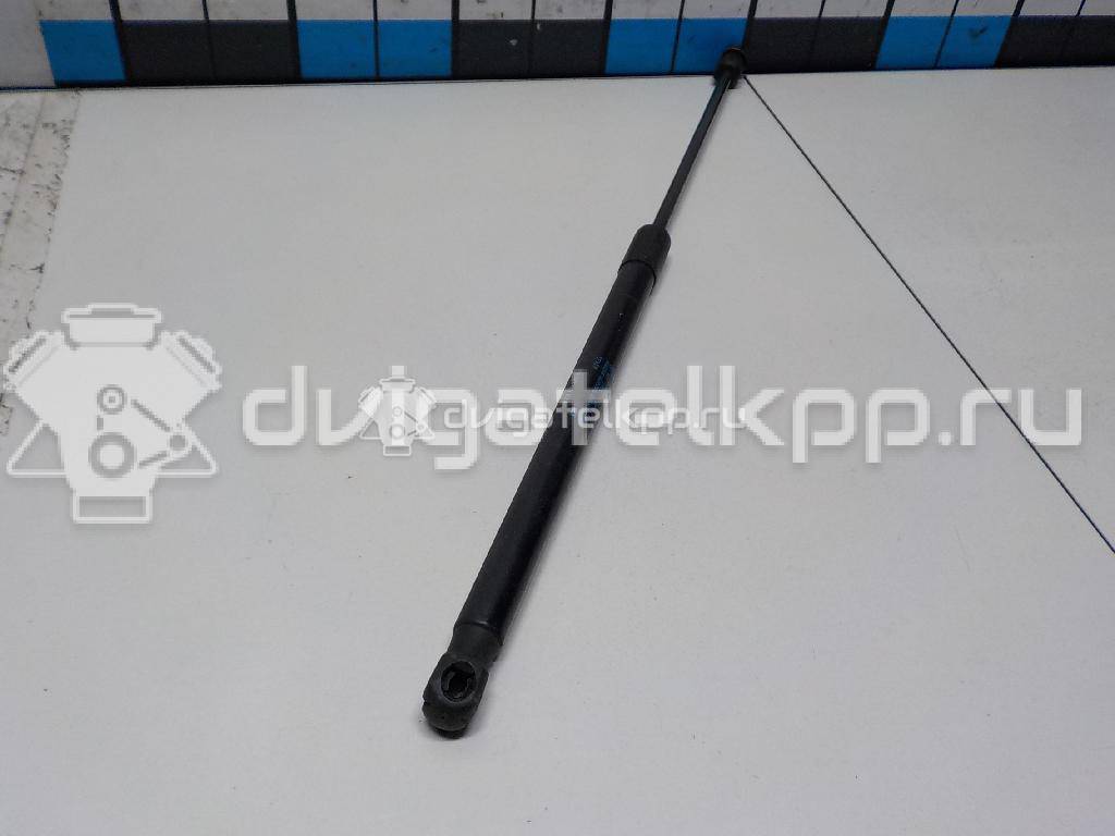 Фото Амортизатор двери багажника  6R6827550A для Volkswagen Polo / Jetta {forloop.counter}}