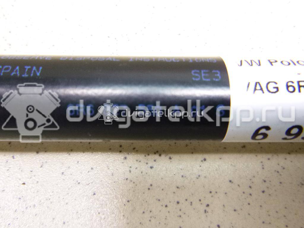 Фото Амортизатор двери багажника  6R6827550A для Volkswagen Polo / Jetta {forloop.counter}}