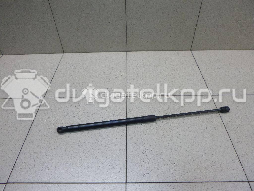 Фото Амортизатор двери багажника  6R6827550A для Volkswagen Polo / Jetta {forloop.counter}}