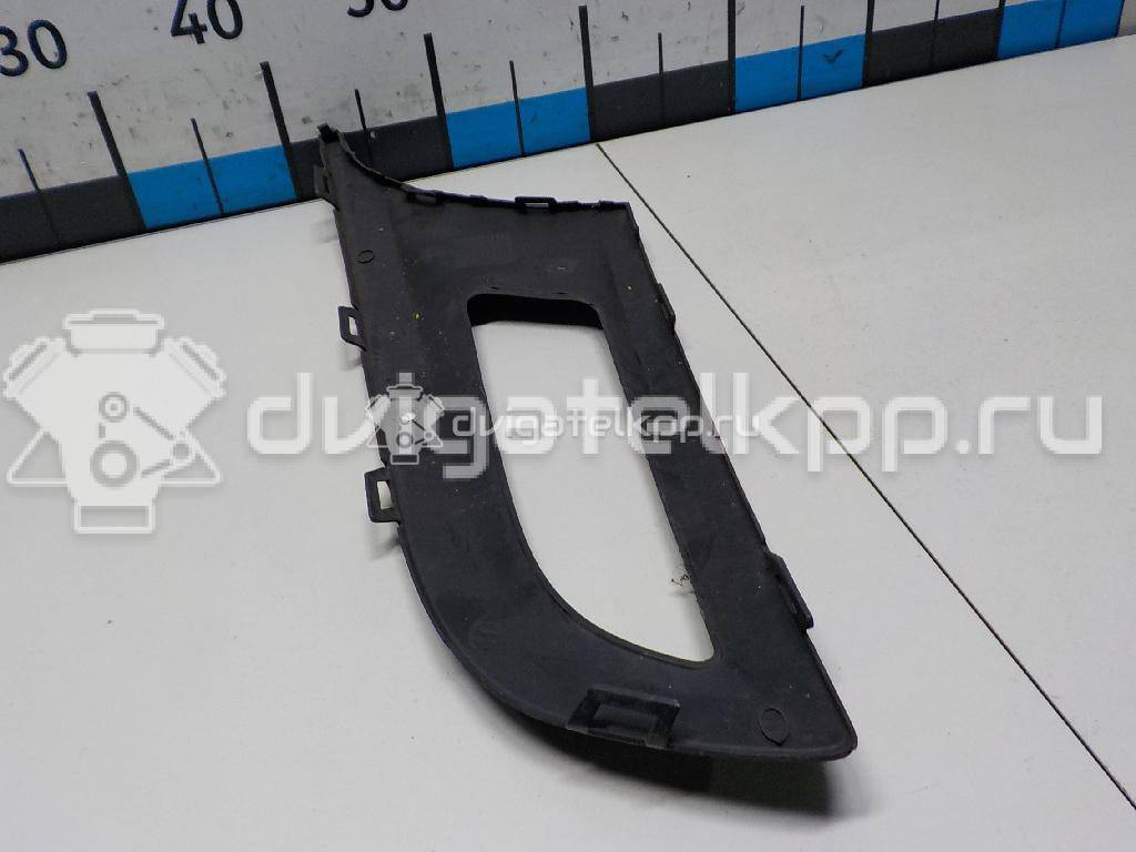Фото Решетка в бампер правая  6R0853666D9B9 для Volkswagen Polo {forloop.counter}}