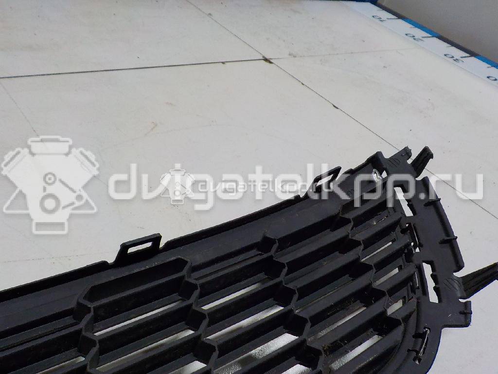 Фото Решетка в бампер центральная  6R08536719B9 для Volkswagen Polo {forloop.counter}}