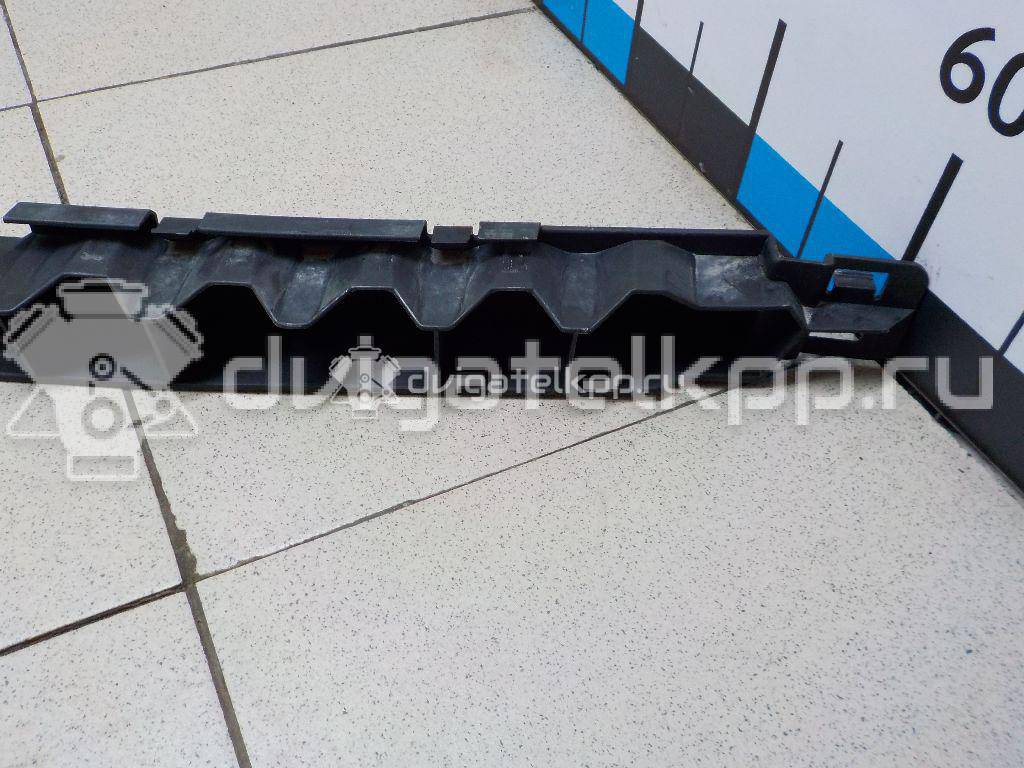 Фото Направляющая заднего бампера  6Q6807863 для Volkswagen Polo / Golf {forloop.counter}}