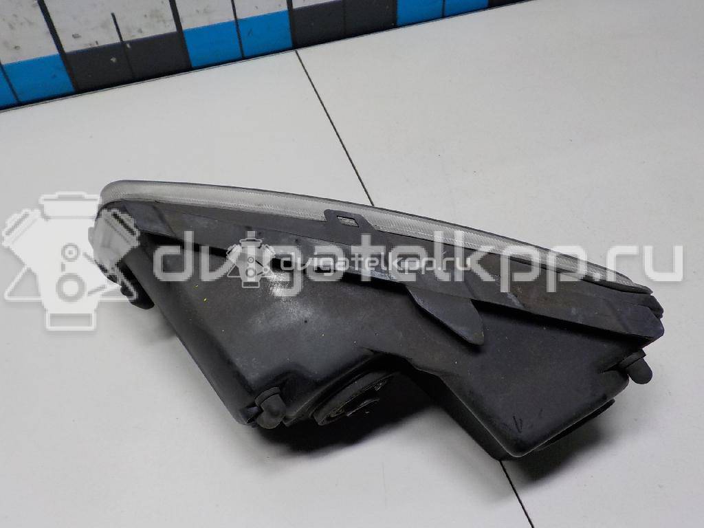 Фото Фара противотуманная правая  6R0941062C для Volkswagen Polo / Jetta {forloop.counter}}