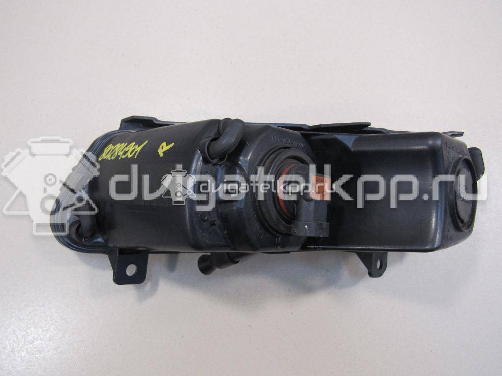 Фото Фара противотуманная правая  6R0941062C для Volkswagen Polo / Jetta {forloop.counter}}