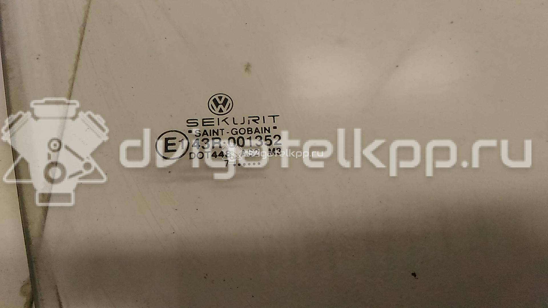 Фото Стекло двери передней правой  6N3845202A для Volkswagen Polo {forloop.counter}}