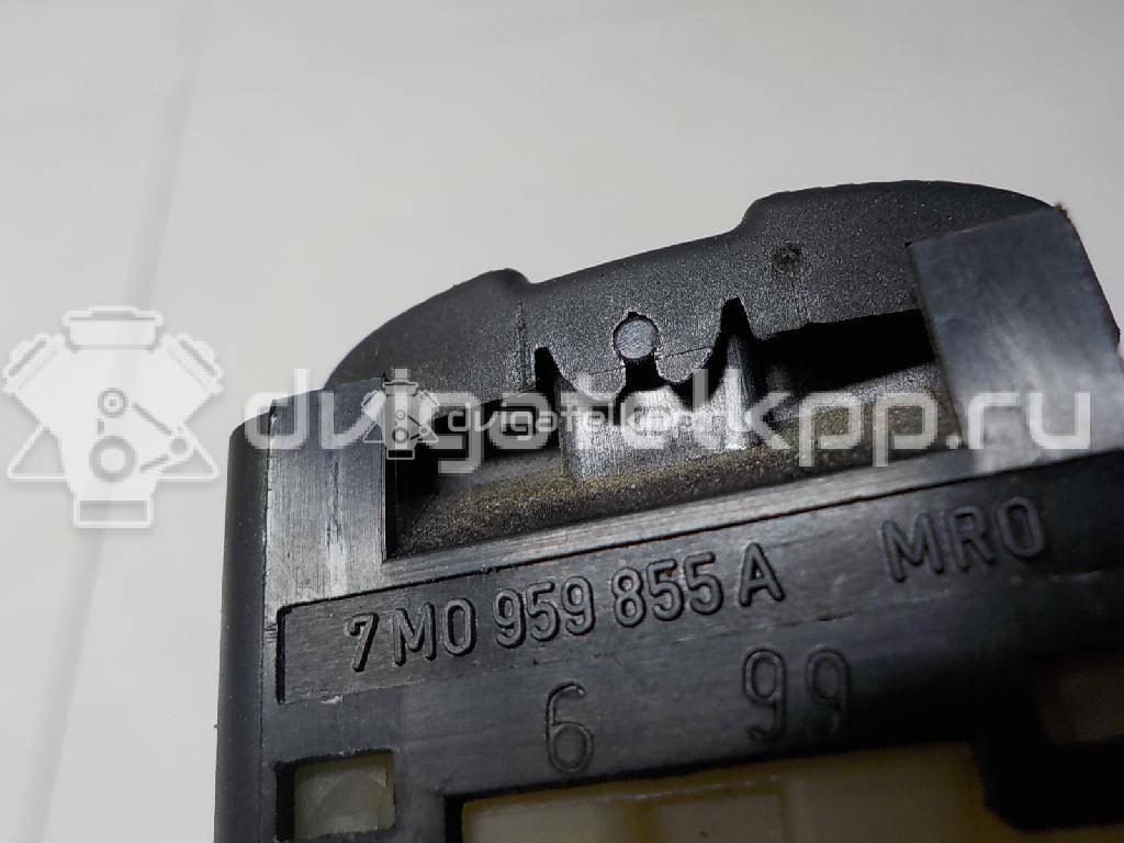 Фото Кнопка стеклоподъемника  7M0959855A01C для vw Sharan {forloop.counter}}