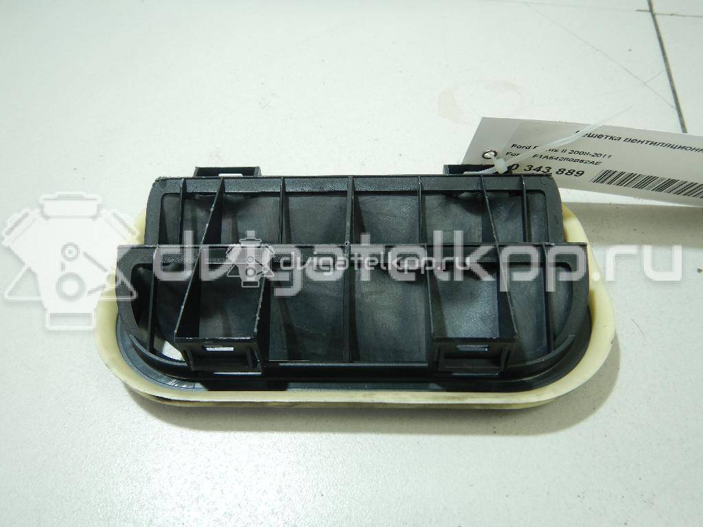 Фото Решетка вентиляционная  YF1A54280B62AE для vw Sharan {forloop.counter}}