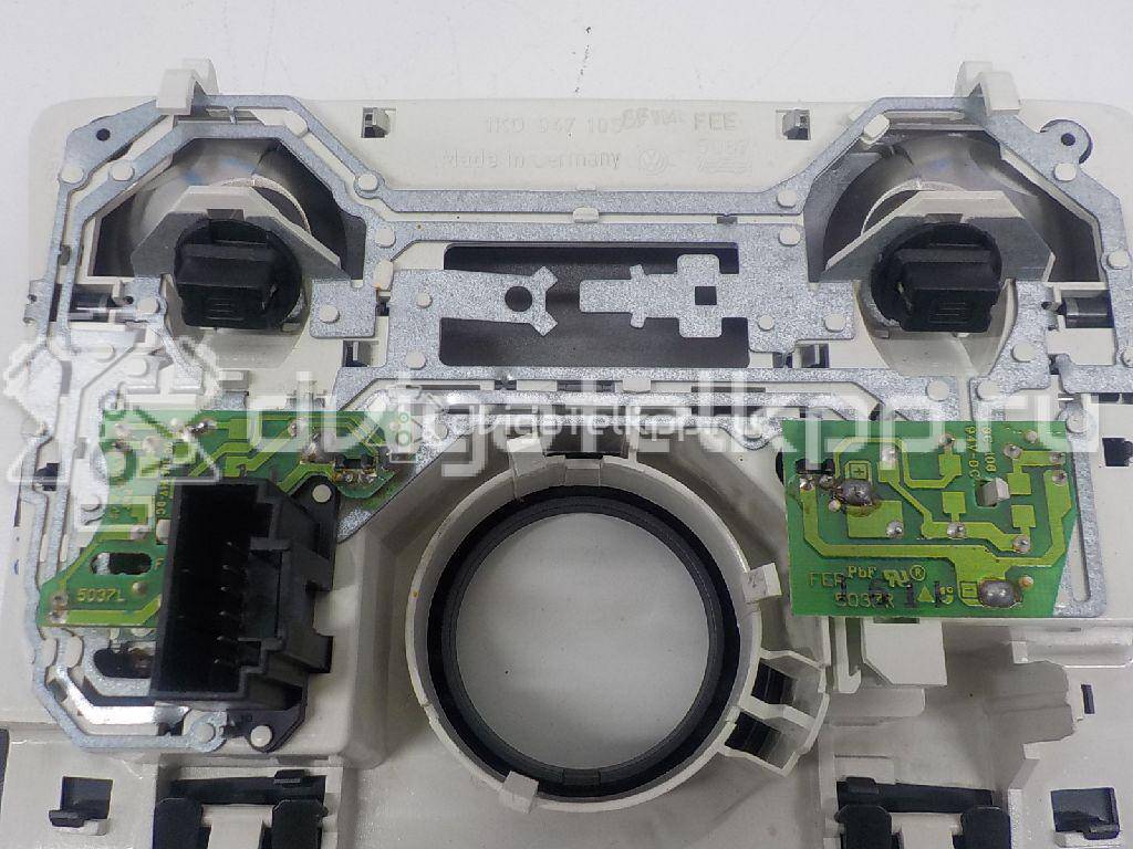 Фото Плафон салонный  1K0947106KYML для vw Scirocco {forloop.counter}}