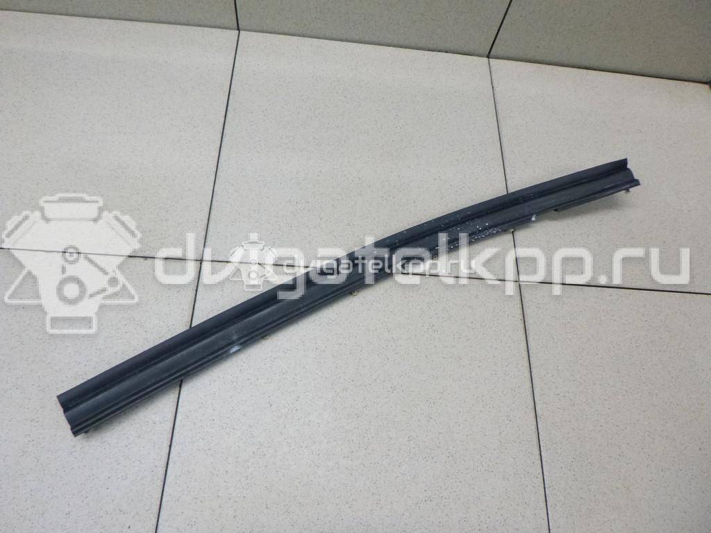 Фото Уплотнитель двери  1K8837716B для vw Scirocco {forloop.counter}}