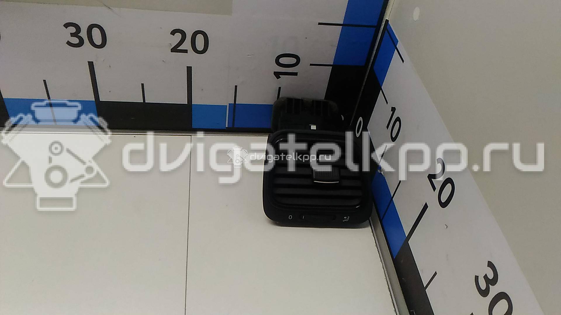 Фото Дефлектор воздушный  1Q0819704KYHX для vw Scirocco {forloop.counter}}