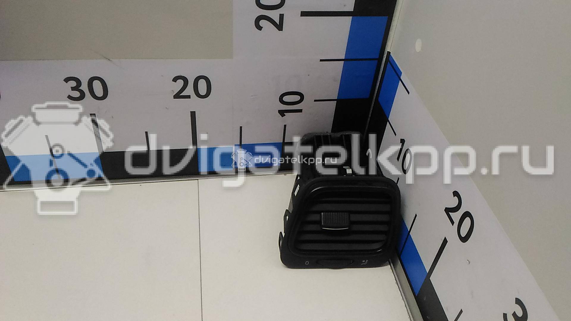 Фото Дефлектор воздушный  1Q0819728LYHX для vw Scirocco {forloop.counter}}