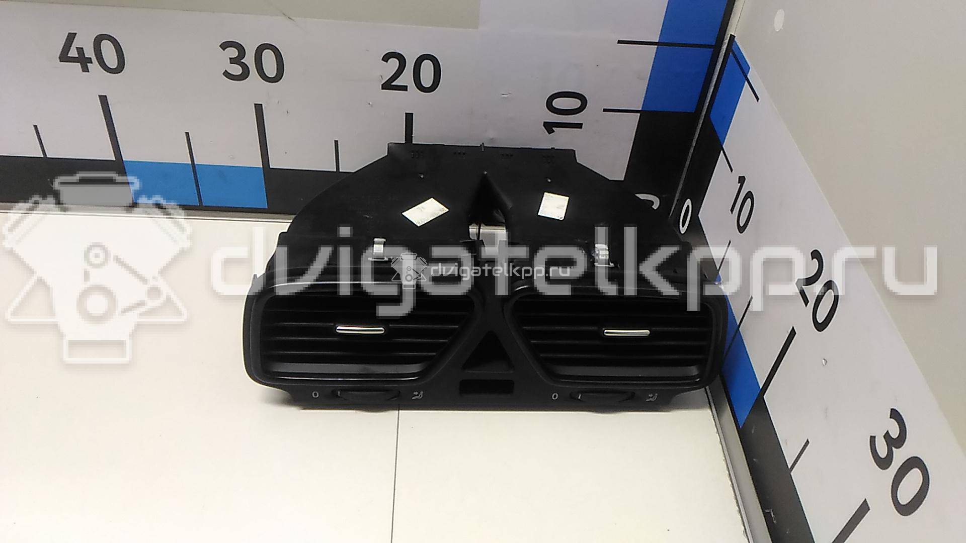 Фото Дефлектор воздушный  1Q0819728LYHX для vw Scirocco {forloop.counter}}