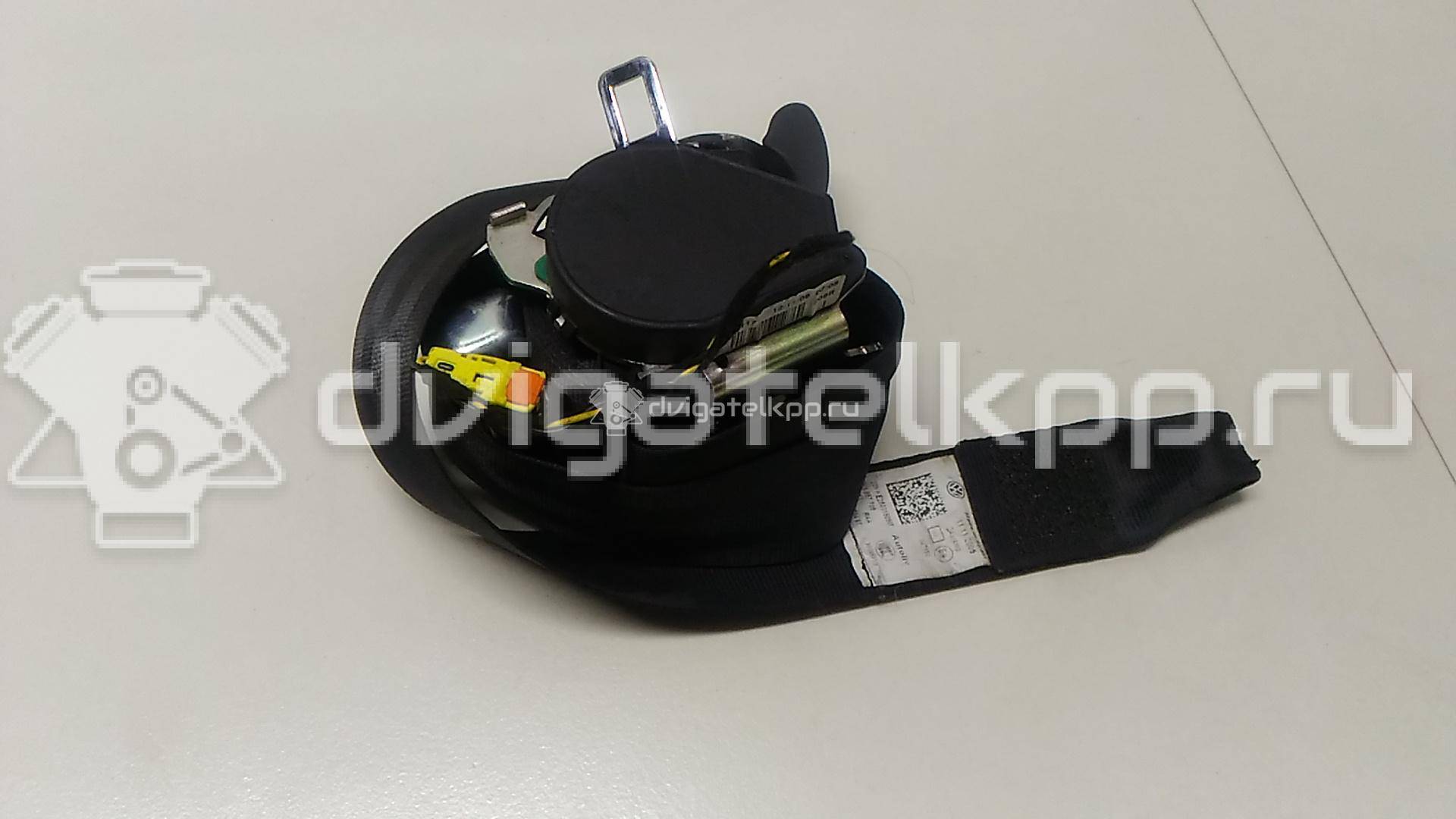 Фото Ремень безопасности с пиропатроном  1K8857705RAA для vw Scirocco {forloop.counter}}
