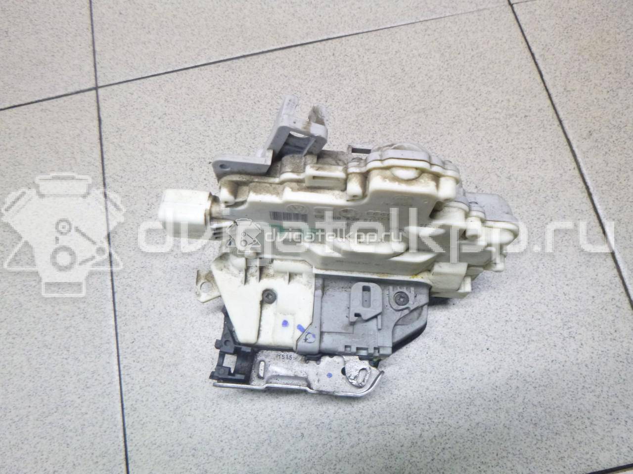 Фото Замок двери задней левой  8K0839015 для porsche Panamera {forloop.counter}}