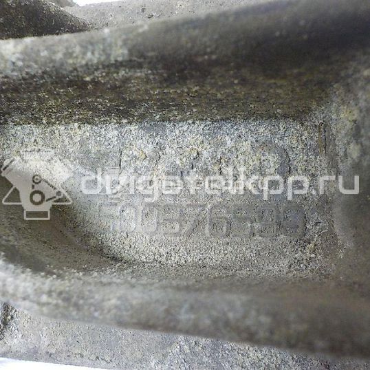 Фото Кронштейн двигателя левый  500394621 для iveco Daily