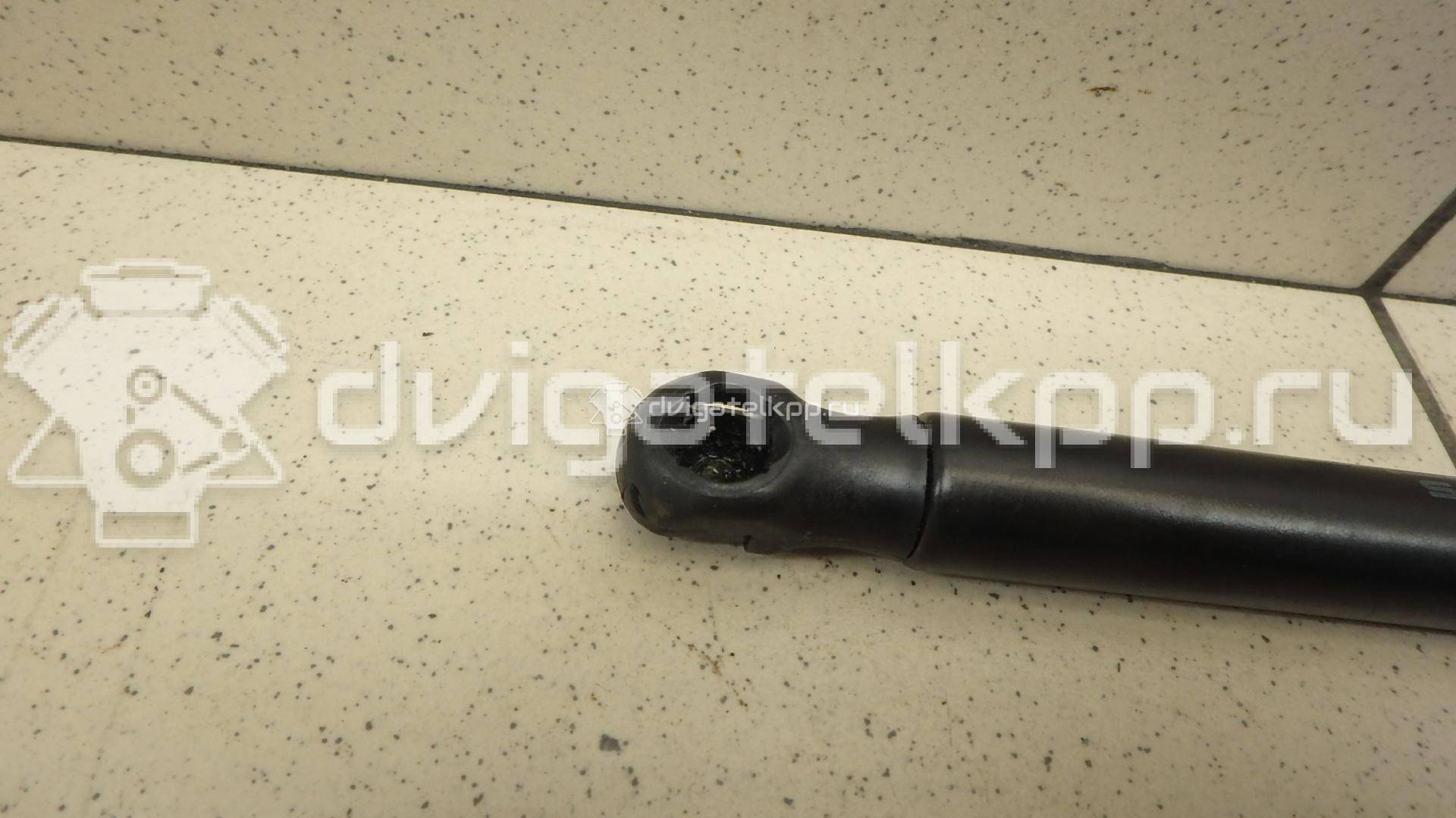Фото Амортизатор капота  C2D3661 для Jaguar Xj {forloop.counter}}