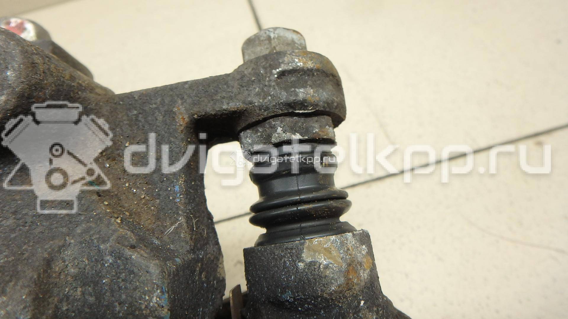 Фото Суппорт тормозной передний правый  5510168L00999 для Suzuki Alto / Swift {forloop.counter}}