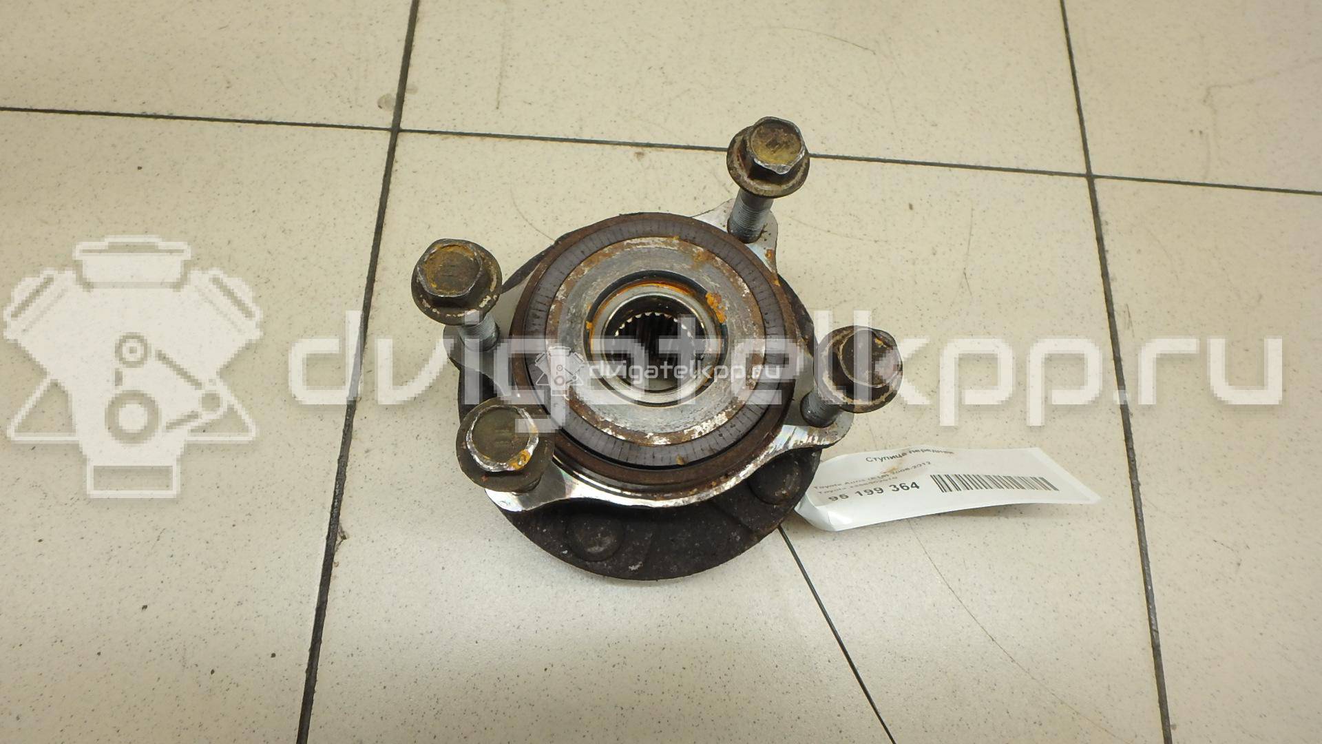 Фото Ступица передняя  4355002010 для Toyota Avensis / Alphard / Prius / Verso / Rav 4 {forloop.counter}}