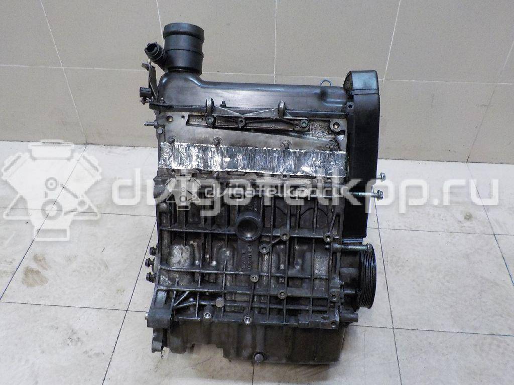 Фото Контрактный (б/у) двигатель AKL для Volkswagen / Seat 101 л.с 8V 1.6 л бензин 06A100098X {forloop.counter}}