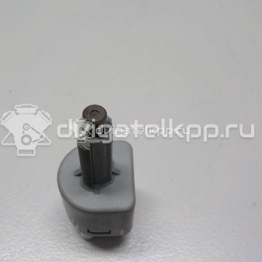 Фото Датчик включения стопсигнала  8434069025 для Toyota Dyna / Iq J1 / Land Cruiser / Hiace / Avensis