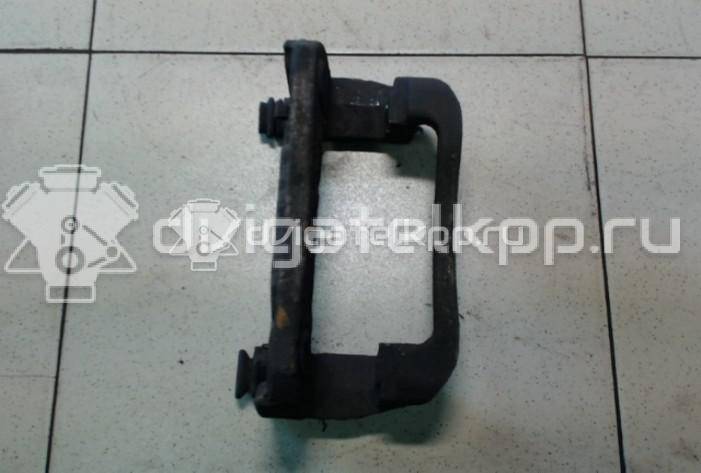 Фото Скоба суппорта переднего правого  4772142091 для Toyota Iq J1 / Prius / Verso / Rav 4 / Yaris {forloop.counter}}