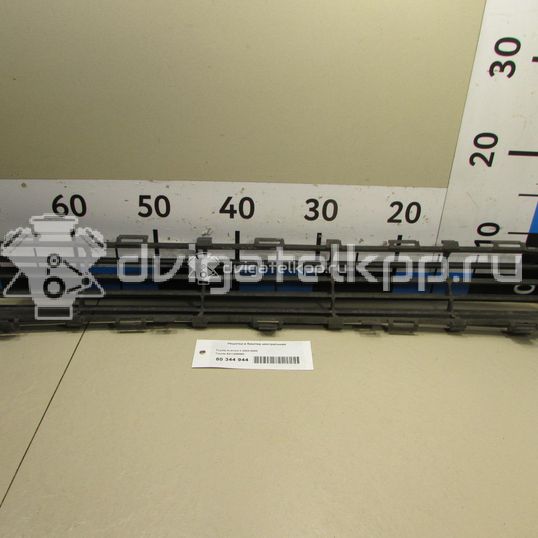 Фото Решетка в бампер центральная  5311205050 для Toyota Avensis
