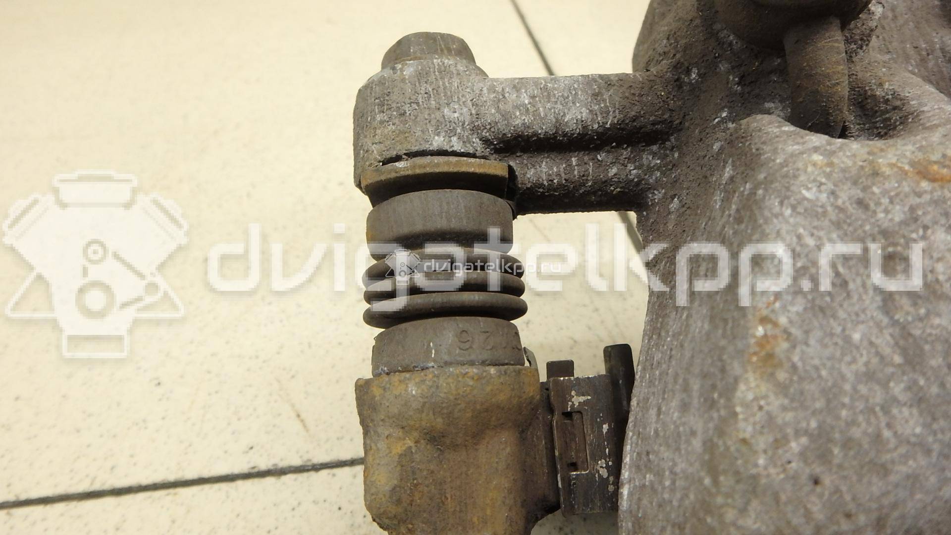 Фото Суппорт тормозной задний левый  4775005071 для Toyota Corolla / Avensis {forloop.counter}}