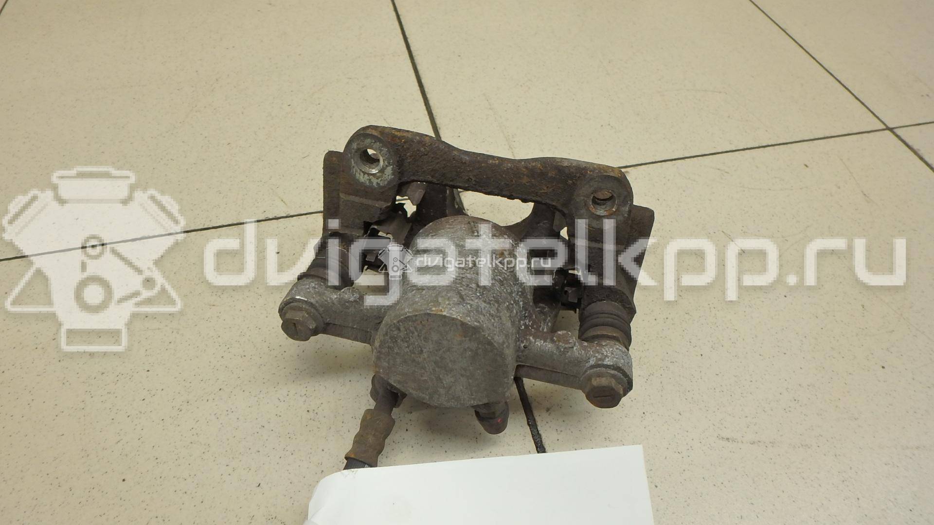 Фото Суппорт тормозной задний левый  4775005071 для Toyota Corolla / Avensis {forloop.counter}}