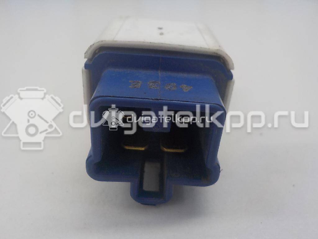 Фото Датчик включения стопсигнала  8434069015 для Toyota Dyna / Iq J1 / Land Cruiser / Hiace / Avensis {forloop.counter}}