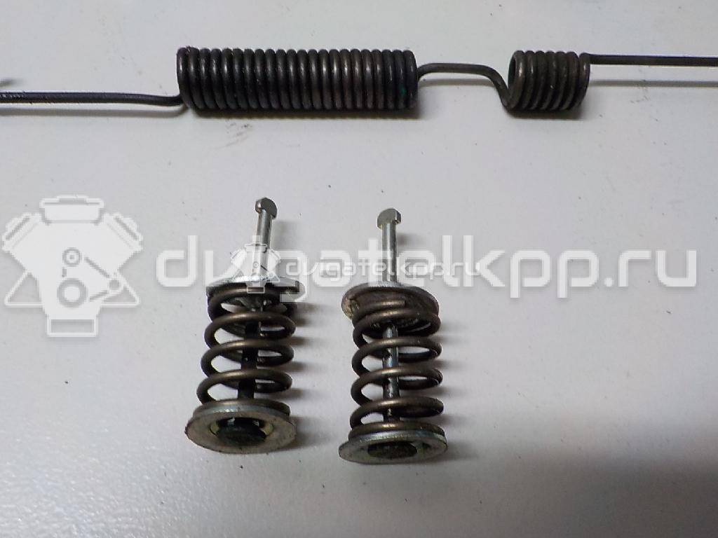 Фото К-кт установочный задних колодок  049420K130 для Toyota Hilux {forloop.counter}}
