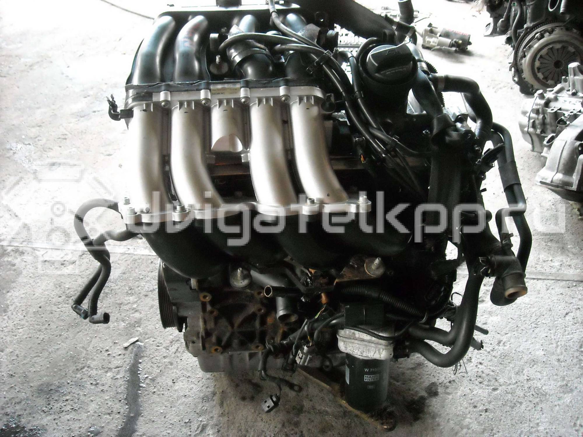 Фото Контрактный (б/у) двигатель AGN для Skoda / Volkswagen 125 л.с 20V 1.8 л бензин {forloop.counter}}