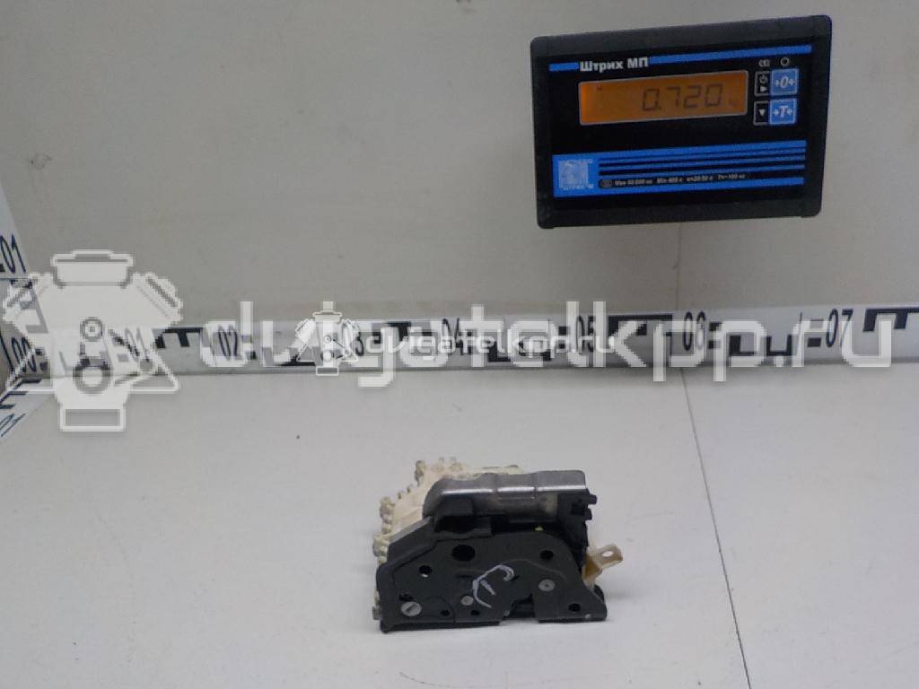 Фото Замок двери задней правой  8K0839016 для Audi A4 {forloop.counter}}