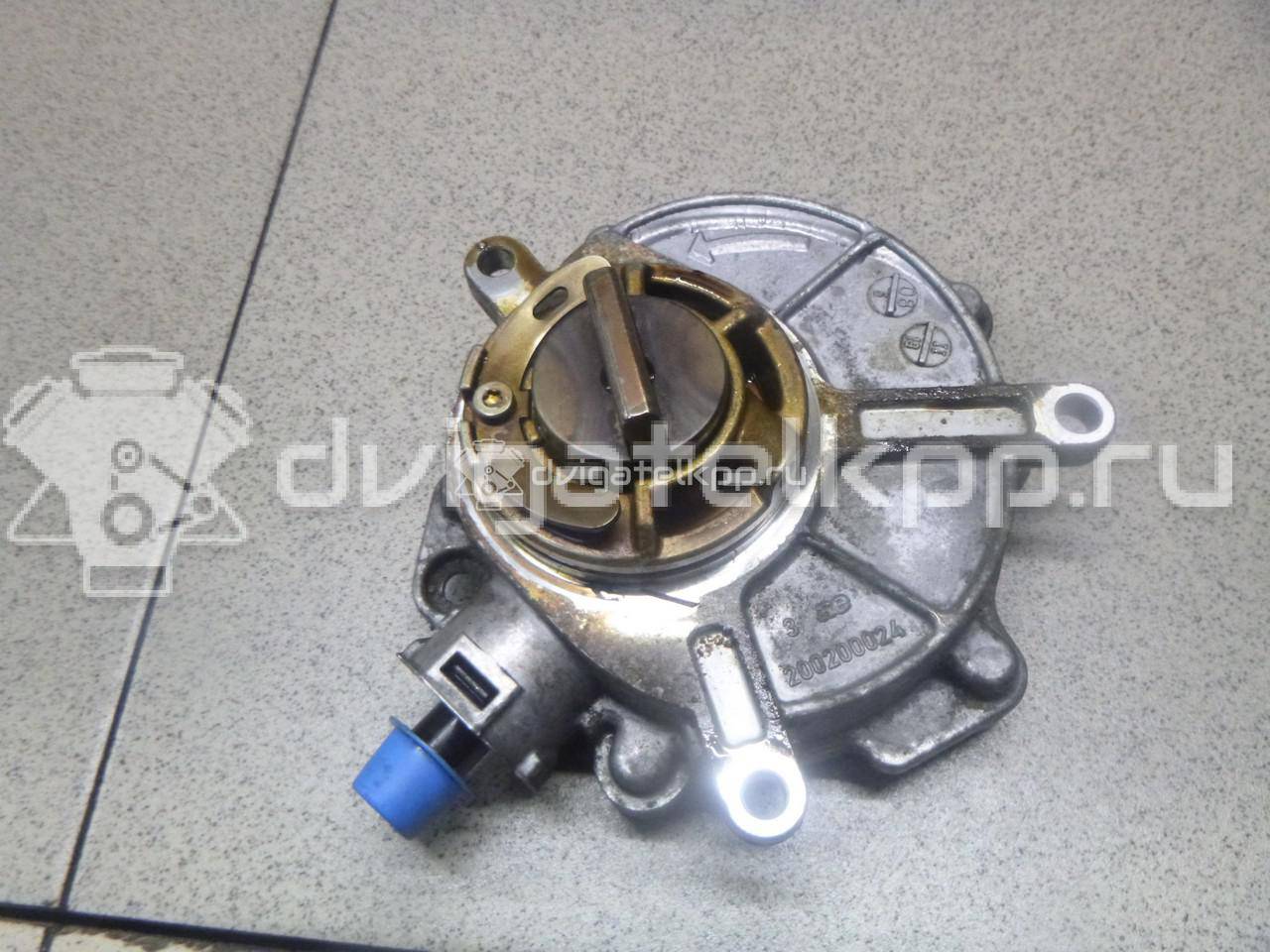 Фото Насос вакуумный  06E145100E для Audi A8 / A4 / A6 {forloop.counter}}