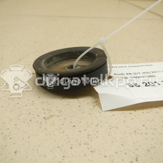Фото Подушка радиатора  4H0121268 для audi A4 [B8]