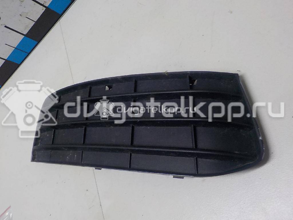 Фото Решетка в бампер правая  8k080768201c для Audi A4 {forloop.counter}}