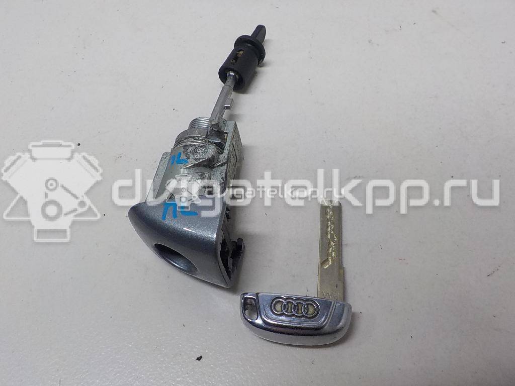 Фото Вставка замка двери  107837167BF для audi A4 [B8] {forloop.counter}}