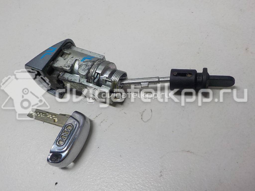 Фото Вставка замка двери  107837167BF для audi A4 [B8] {forloop.counter}}