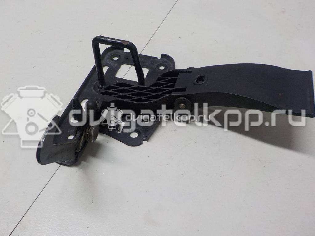 Фото Крючок капота  8T0823480 для audi A4 [B8] {forloop.counter}}