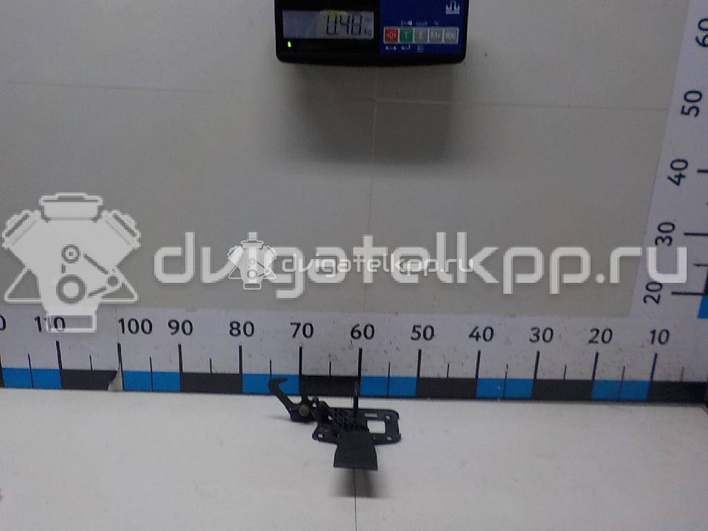 Фото Крючок капота  8T0823480 для audi A4 [B8] {forloop.counter}}