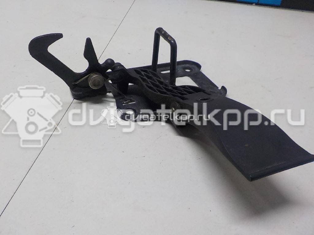 Фото Крючок капота  8T0823480 для audi A4 [B8] {forloop.counter}}