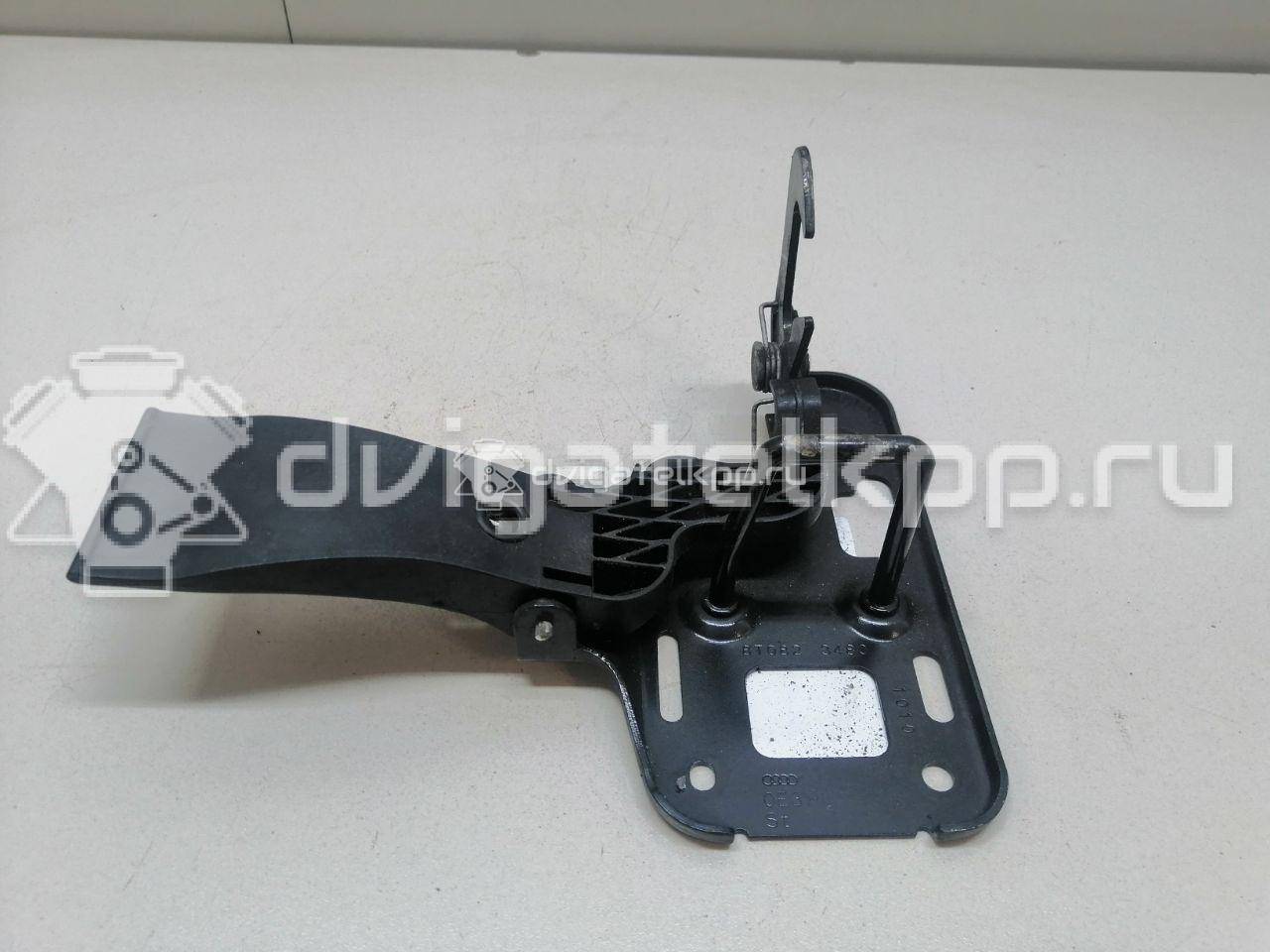 Фото Крючок капота  8T0823480 для audi A4 [B8] {forloop.counter}}